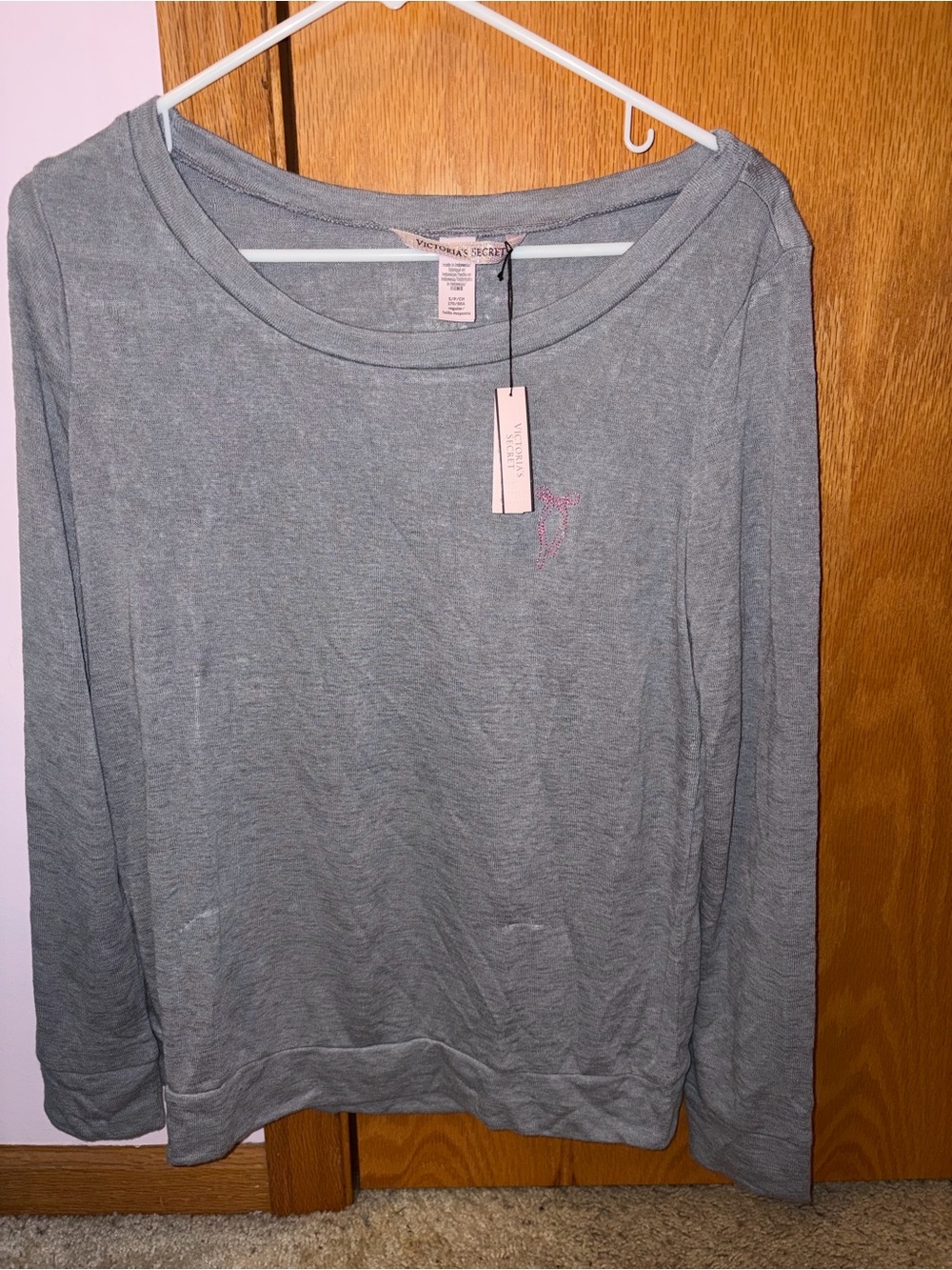 NWT Victoria’s Secret Long Sleeve Scoop Neck Pajama Top - Heather Gray